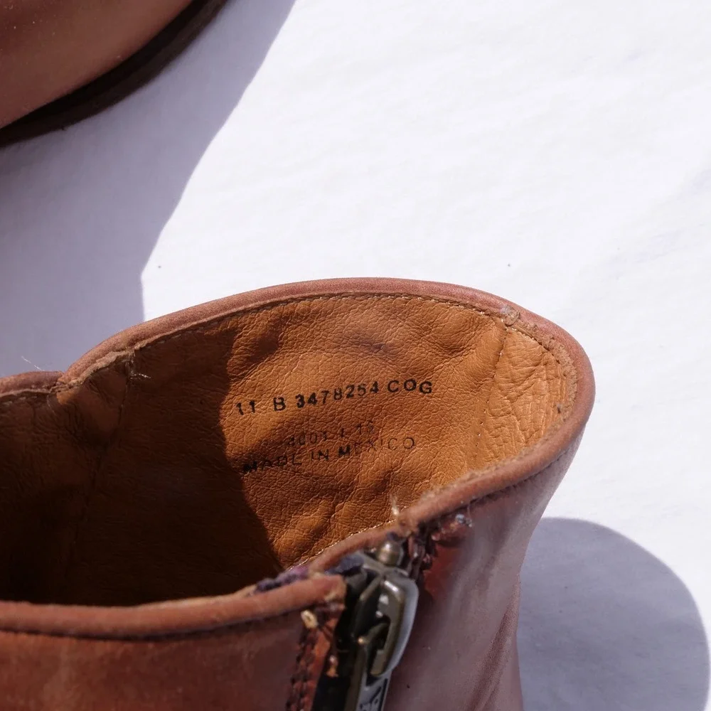 Modern Frye fawn brown leather Caron Piping booties